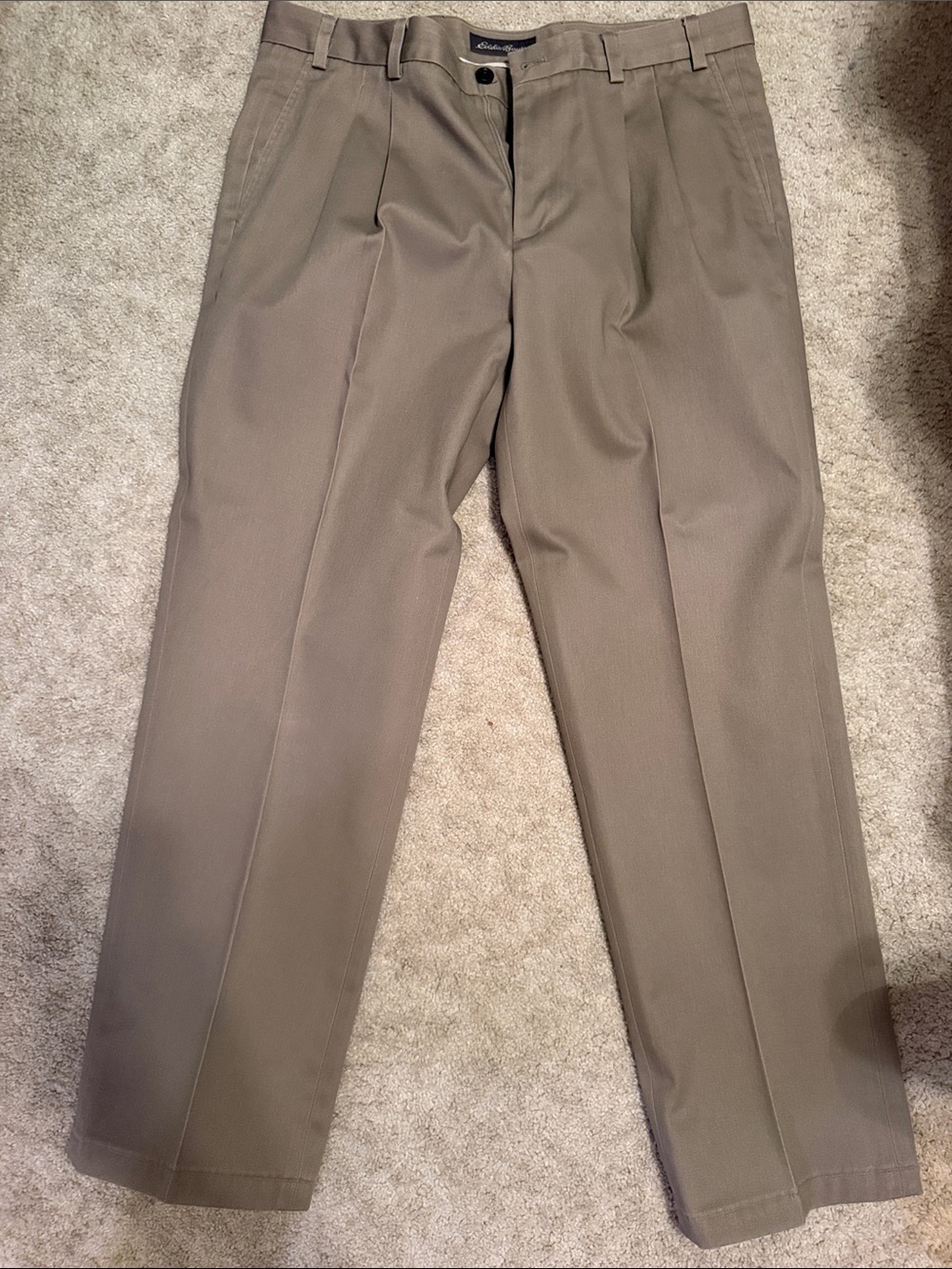 Eddie Bauer Men's Pleated Chinos in Khaki